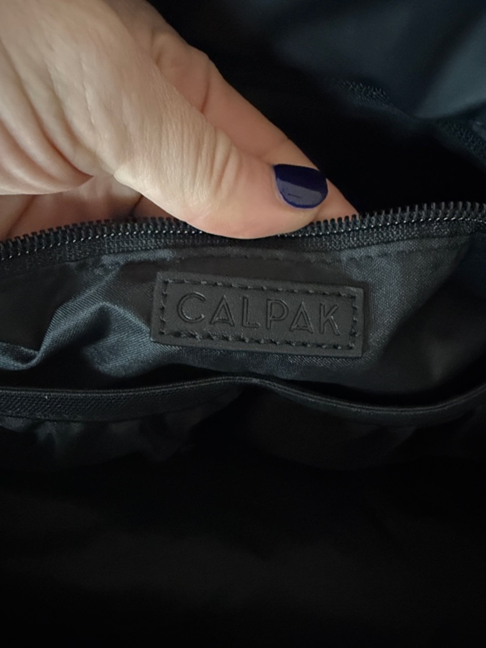 Calpak Luka Duffel in matte black - Picture 3 of 4